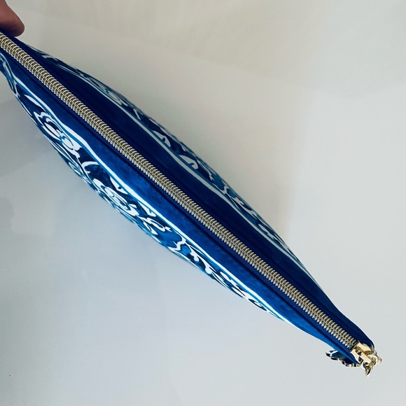 DOLCE GABBANA STYLE Estee Lauder Blue White Floral Bag makeup cosmetic flower - Picture 5 of 5